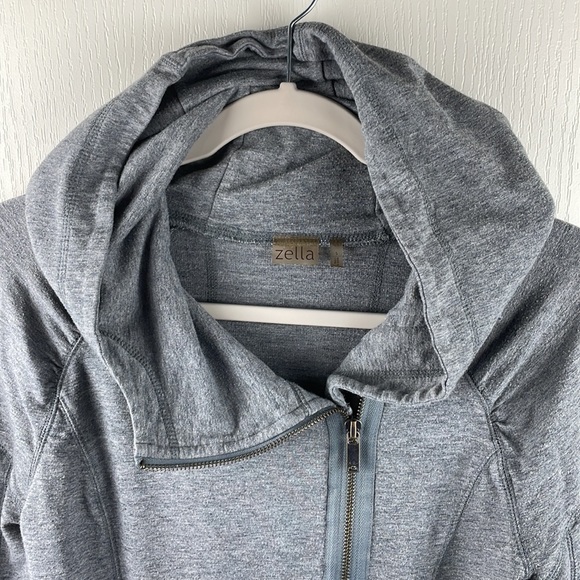 Zella gray asymmetrical hooded sweatshirt size small - Picture 3 of 9